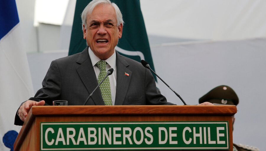 Presidente Piñera en aniversario 93 de Carabineros: "No son de izquierda ni de derecha, de gobierno ni de oposición"