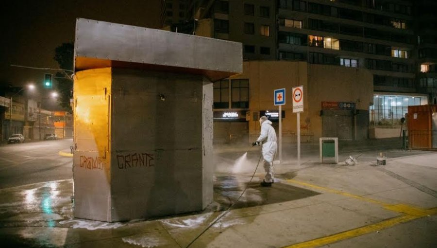 Labores de sanitización de barrios continuó con operativo en el cerro Las Cañas de Valparaíso