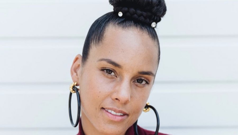 Alicia Keys comparte tierno video cantando junto a su hijo, quien luce todo su talento