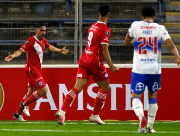 La UC cae con Argentinos Juniors y no levanta cabeza en Copa Libertadores