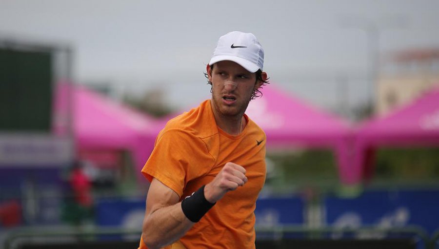 Un demoledor Nicolás Jarry avanzó a semifinales del Challenger de Salinas 2