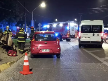 Tres lesionados deja colisión entre dos vehículos menores en Villa Alemana