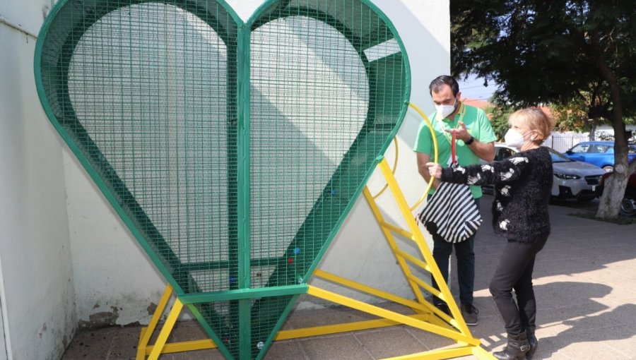 “Corazón de La Cruz”: Campaña busca reciclar tapas plásticas para ir en ayuda de los niños con cáncer