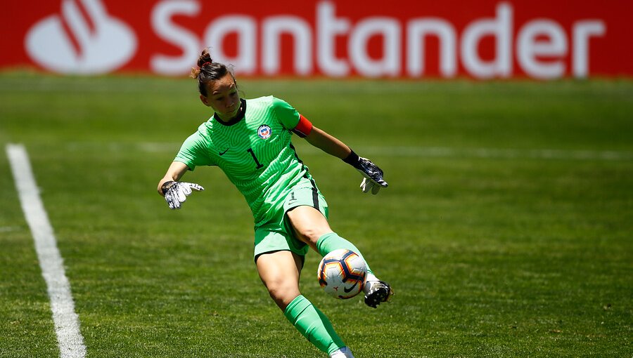 Tiane Endler prometió un chapuzón en el río Sena si gana la Champions con el PSG