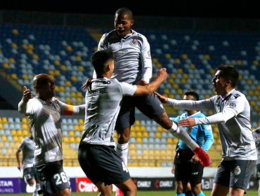 La Serena goleó a Everton que sufrió tres expulsiones en el primer tiempo