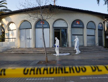 Grupo anticapitalista se adjudicó atentado explosivo en sucursal de BancoEstado en Las Condes