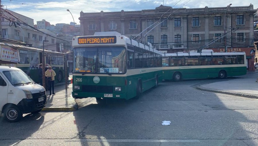 Después de 15 años, los trolebuses de Valparaíso retoman histórico recorrido por la Av. Pedro Montt