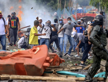 19 muertos y más de 800 heridos en las protestas contra la reforma fiscal en Colombia