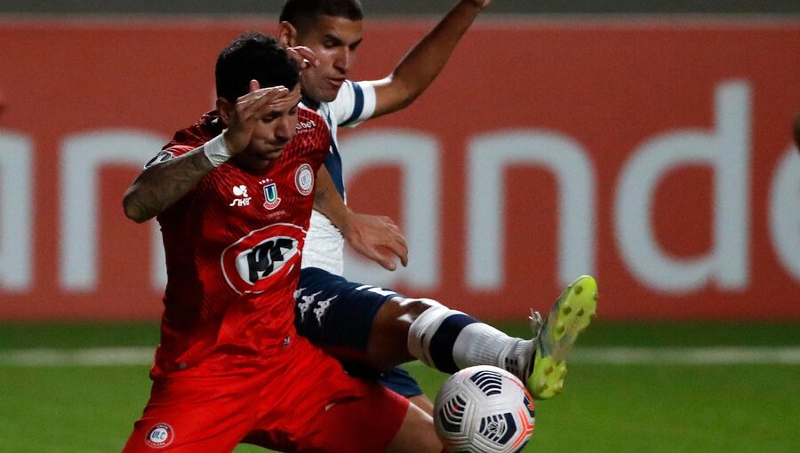 U. La Calera cae ante Vélez Sarsfield y sigue sin ganar en Copa Libertadores