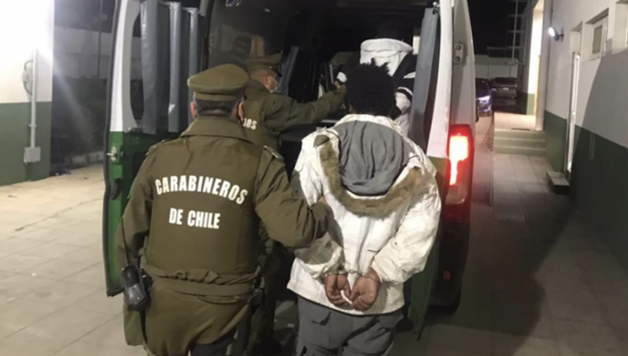 Con alcohol y bailes en el patio, detienen a 10 personas que tenían fiesta clandestina en San Esteban