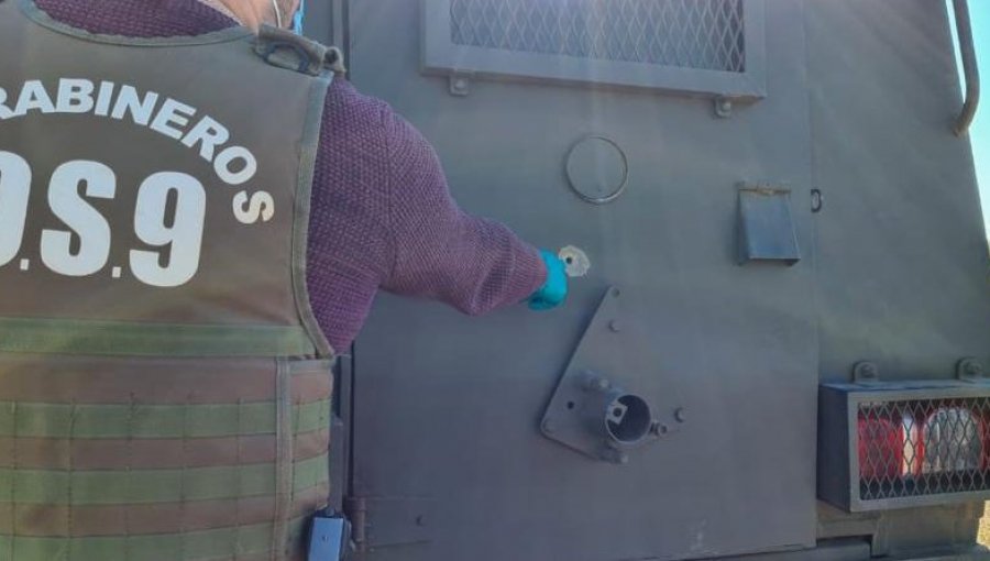 Dos carabineros heridos con armas de grueso calibre deja ataque a vehículo blindado en Ercilla