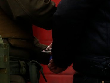 Sujeto que transitaba sin permiso en horario de toque de queda fue detenido tras ofrecer $95.000 a Carabineros