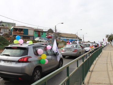 Multitudinaria caravana inundó calles viñamarinas en apoyo a Marcela Varas en su camino a la alcaldía