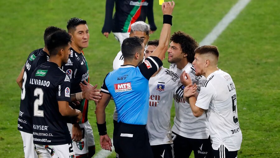 "Negligencias graves": Colo-Colo espera sanciones para el árbitro Fernando Véjar