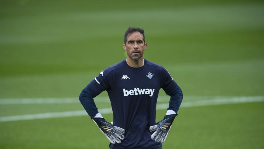 Betis de Claudio Bravo empata y desperdicia chance de acercarse más a la Europa League