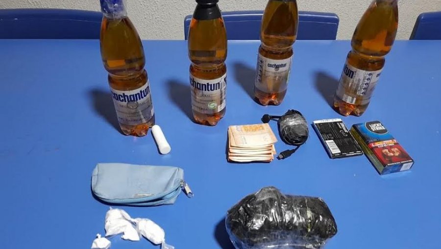 Paramédico de la cárcel de Quillota fue detenido tras recibir droga, alcohol y otros elementos de pareja de interno