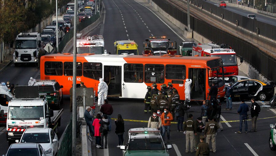 Conductor de bus robado en Vespucio Sur: "Me dijeron que no querían dinero, que era por la patria"