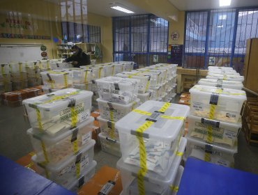 Grandes expectativas para el segundo día de votación: Cierre de mesas será desde las 18 horas