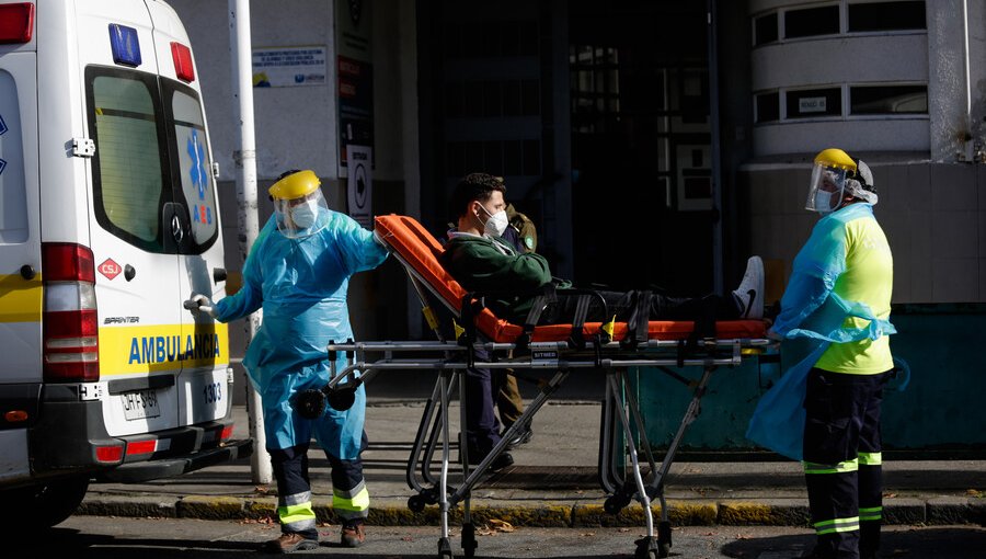 Vocal de mesa en Concepción fue retirado en ambulancia por sospecha de Covid-19