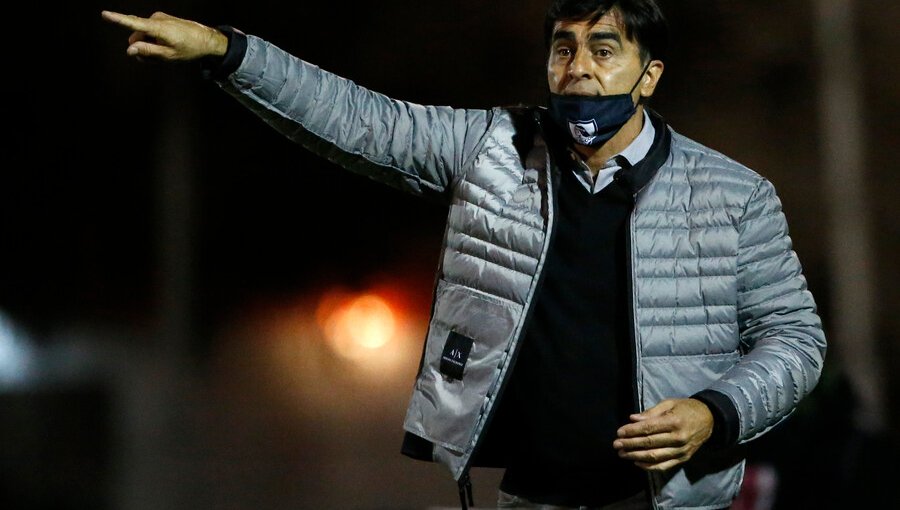 Gustavo Quinteros confirmó que Nicolás Blandi "tomó la decisión de continuar" en Colo-Colo