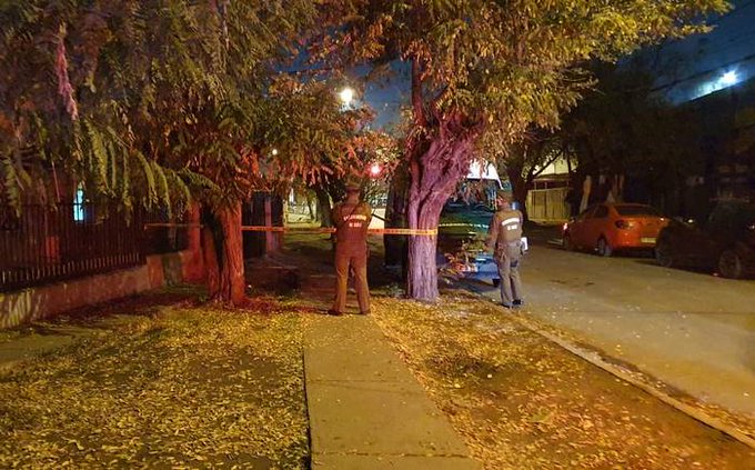 Joven de 19 años mató a su padre con arma blanca: Policías investigan legítima defensa