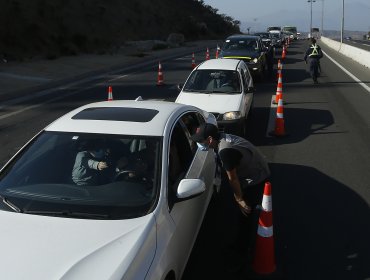 Más de 125 mil vehículos han salido de la Región Metropolitana durante el fin de semana largo