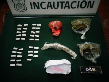 Sorprenden a abogado entregando droga a interno de la cárcel de Valparaíso: fue detenido