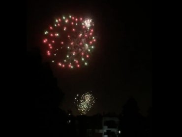 Lanzamiento de fuegos artificiales se registraron en distintos puntos del país por aniversario de la U