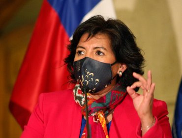 Presidenta del Senado critica propuesta de mínimos comunes de Chile Vamos: "Deja al 85% de los hogares bajo la línea de la pobreza"