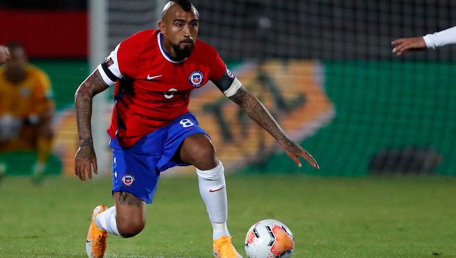 Arturo Vidal llegó a Chile para sumarse a la Roja: "Vamos a prepararnos de la mejor forma"