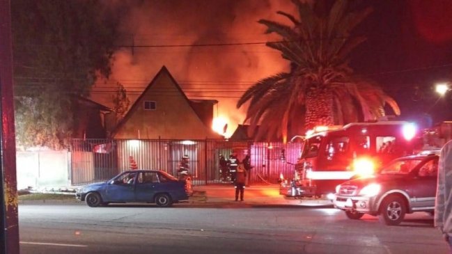 Padre e hijo fallecieron en incendio que consumió dos viviendas en La Florida