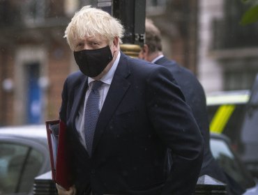 Exasesor del Gobierno británico responsabilizó a Boris Johnson del mal manejo de la pandemia