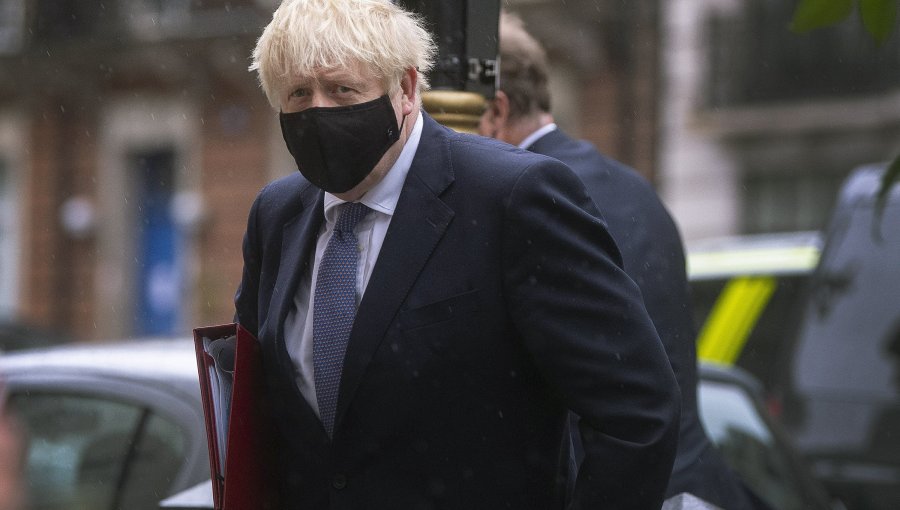 Exasesor del Gobierno británico responsabilizó a Boris Johnson del mal manejo de la pandemia