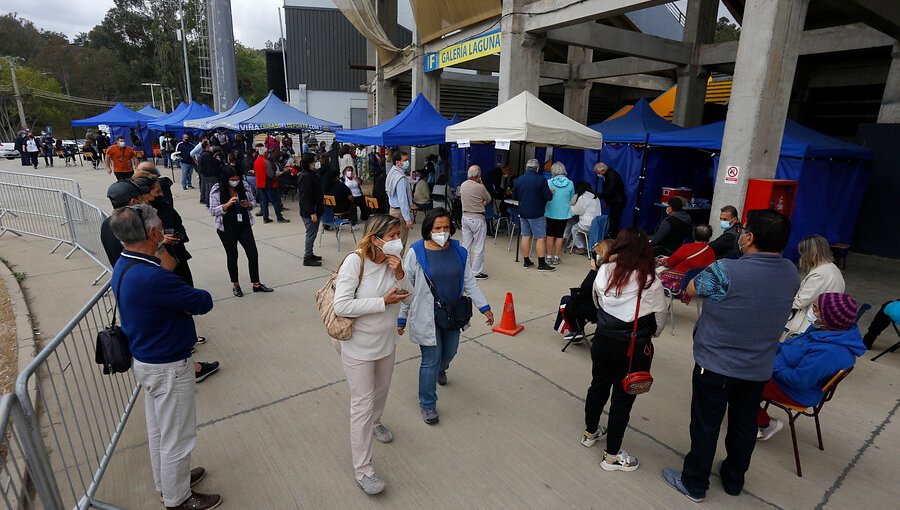 Hombre sufre infarto en el estadio Sausalito en medio del proceso de vacunación contra el Covid-19