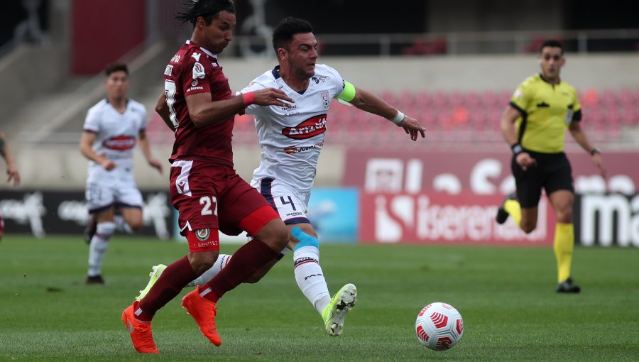 Deportes La Serena llega al primer lugar de la tabla tras golear a Melipilla