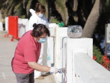 Paseo Altamirano fue pintado por vecinos de Valparaíso en el Día del Patrimonio