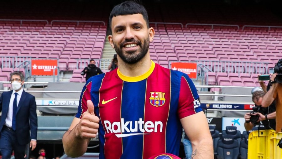 Sergio 'Kun' Agüero se convirtió oficialmente en nuevo jugador del FC Barcelona