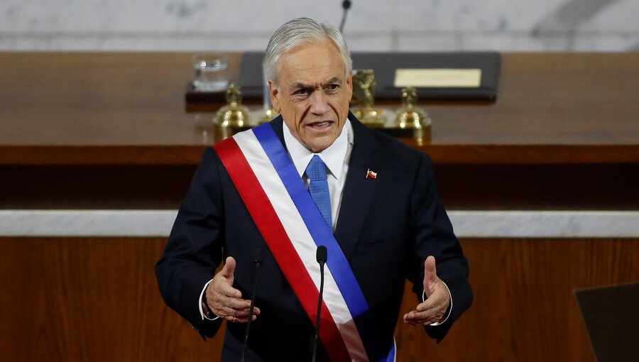 Presidente Piñera comenzó su Cuenta Pública destacando a los gobiernos de la Concertación