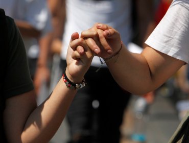 Gobierno anuncia que pondrá urgencia al proyecto de ley que establece el matrimonio igualitario en Chile