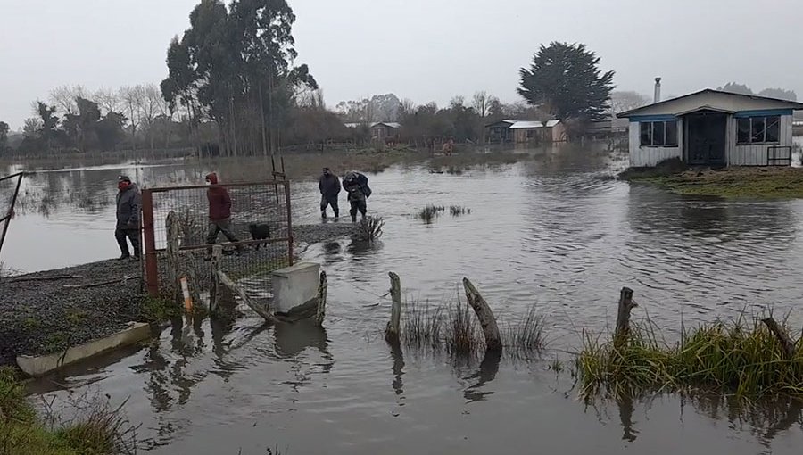 Siguen las complicaciones en el sur por el intenso sistema frontal que afecta desde Ñuble hasta Los Lagos