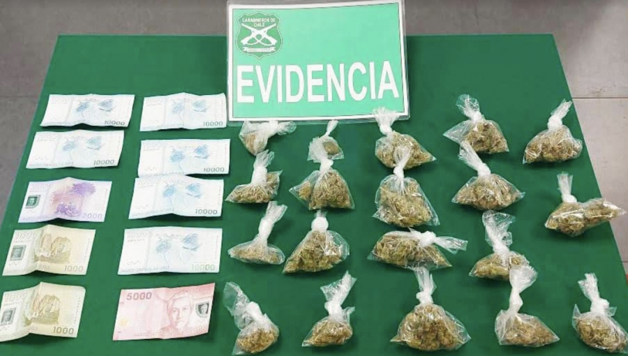 Detienen a dos personas que portaban marihuana a bordo de un automóvil en La Calera