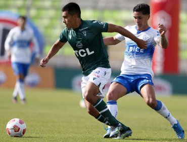 Universidad Católica recuperó la punta del torneo al vencer a un complicado Wanderers que sigue con 1 punto