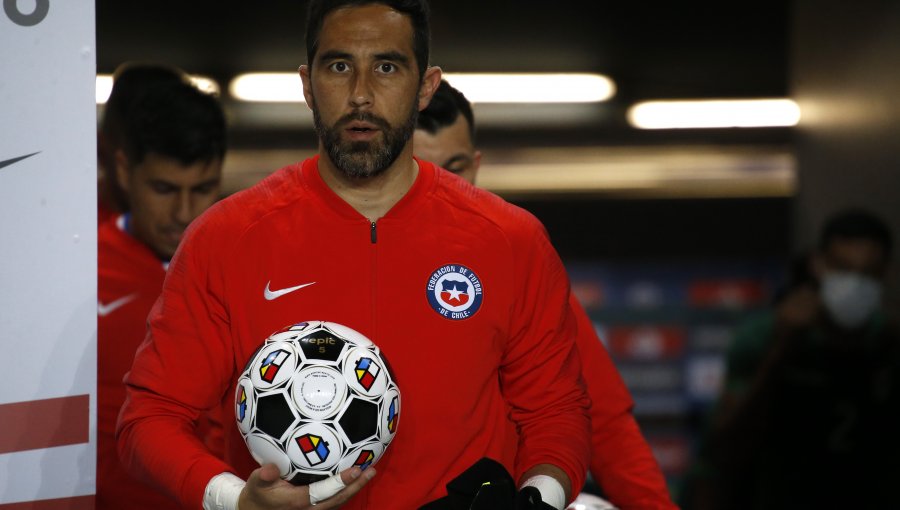 Claudio Bravo: "Es imperioso ganarle a Bolivia para meternos en la pelea por ir al Mundial"