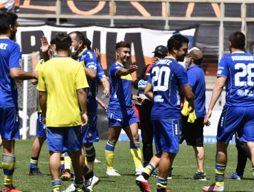 Barnechea dio vuelta el partido ante San Felipe y toma respiro en el Ascenso