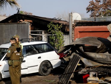 Recoleta: Incendio en vivienda terminó con tres fallecidos y un bombero herido