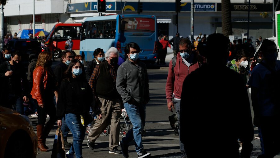 Cuatro comunas del país terminaron sus etapas de confinamiento este lunes