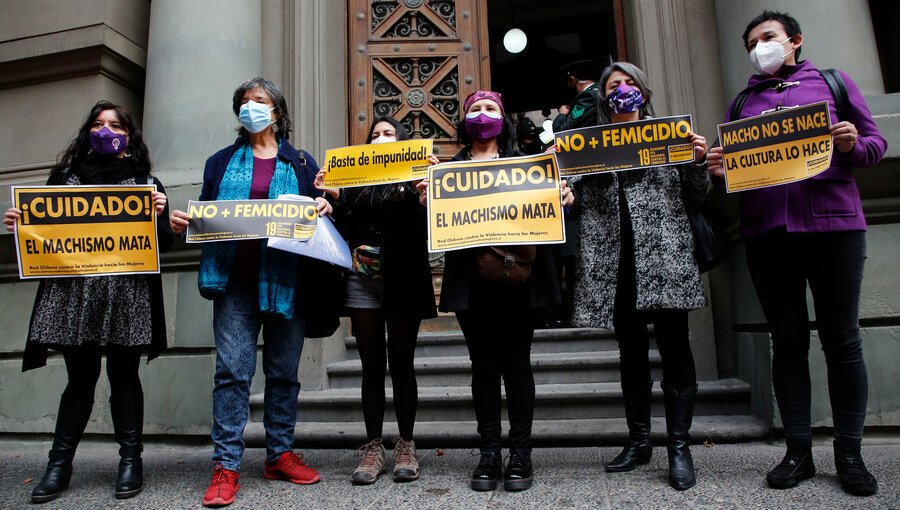 Agrupaciones feministas presentan recurso de protección contra concejal de Til Til que instó al femicidio