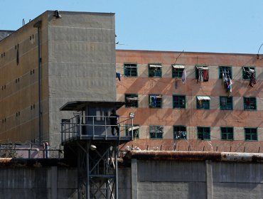 Cárcel de Valparaíso en cuarentena total por brote de coronavirus: 119 casos positivos entre la población penal