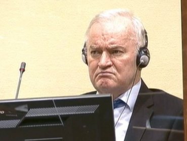 Confirman cadena perpetua por genocidio para Ratko Mladic, el "carnicero de los Balcanes"