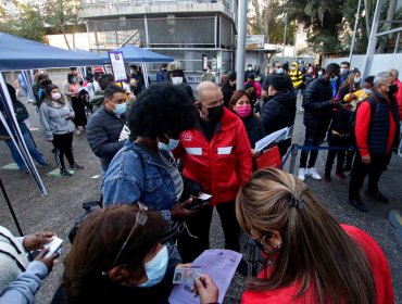 Nuevamente cientos de haitianos se aglomeraron en Registro Civil de Huérfanos por trámite sobre cédula de identidad